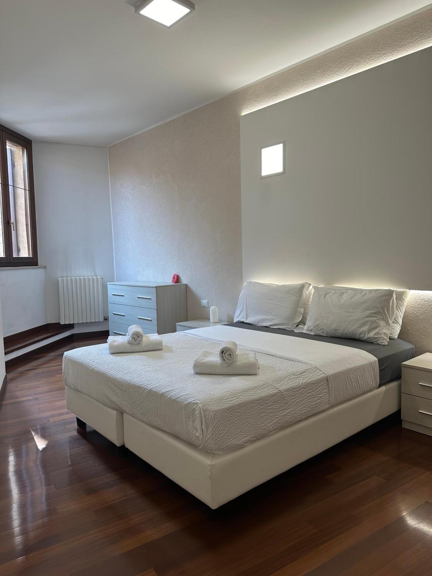 Cavour Luxury Apartments Verona Exterior foto